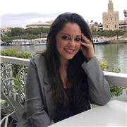 Profesora de español muy dinámica y entusiasta